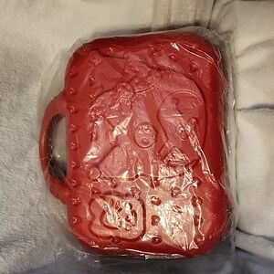 Kuroni Cosmetic Case.